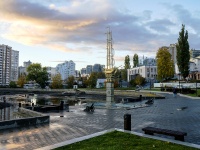 Липецк, памятник 300-летию Липецка площадь Революции, памятник 300-летию Липецка