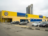 Липецк, гипермаркет "Лента", улица Неделина, дом 4