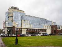 Липецк, площадь Петра Великого, дом 3. офисное здание