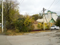 Липецк, улица 40 лет Советской Армии, дом 44. индивидуальный дом