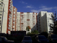 Dzerzhinsky, Ugreshskaya st, house 30. Apartment house