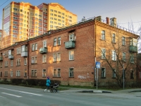 Podolsk, st Pobedy, house 9. Apartment house