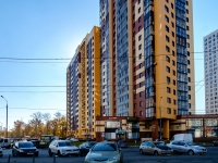 Khimki, Sovkhoznaya st, 房屋 13. 公寓楼