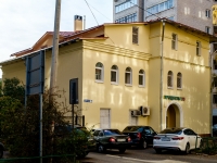 Khimki, Engels st, house 17. multi-purpose building
