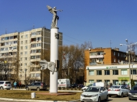 Domodedovo, stele Девушка с крыльямиKashirskoe road, stele Девушка с крыльями