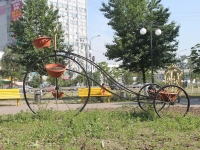 Люберцы, улица Красная. малая архитектурная форма Клумба-велосипед