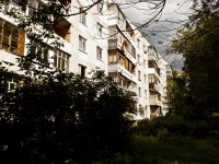 Mozhaysk, Mira st, house 11. Apartment house