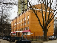 Mytishchi, 2nd Pervomaysky avenue, 房屋 15 к.12А. 公寓楼