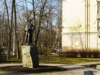 Мытищи, Олимпийский проспект. памятник Суворову