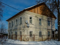 , st 1-ya naberezhnaya, house 13. Private house