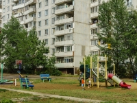 Ozery, Lenin st, house 8 к.2. Apartment house