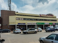 Ruza, 购物中心 "Золотая вертикаль", Privokzalnaya (r.p. tuchkovo) square, 房屋 9