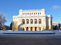улица Большая Покровская, house 13. театр