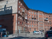 Novosibirsk, st Titov, house 25. Apartment house