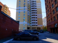 Novosibirsk, Shamshynykh st, house 32. Apartment house
