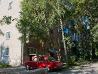 Новосибирск, улица Блюхера, дом 49. многоквартирный дом