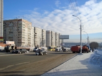 Novosibirsk, st Vatutin, house 85. Apartment house