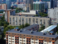 Novosibirsk, st Chelyuskintsev, house 18. Apartment house