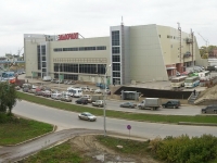 Novosibirsk, shopping center "Мегас", Krasny Blvd, house 2/1