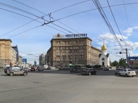 Новосибирск, Красный проспект, дом 30. жилой дом с магазином