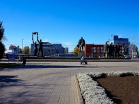 Новосибирск, памятник КрестьянамКрасный проспект, памятник Крестьянам