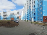 Novosibirsk, Sportivnaya st, house 4. Apartment house