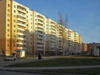 Novosibirsk, 25 Let Oktyabrya st, house 14. Apartment house