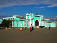 Novosibirsk, railway station Новосибирск-Главный, Shamshurin st, house 43