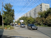 Novosibirsk, st Nikitin, house 68. Apartment house