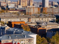 Novosibirsk, Sibirskaya st, house 32. Apartment house