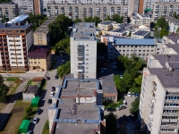 Novosibirsk, Sibirskaya st, house 37. Apartment house