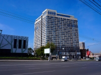 Новосибирск, улица Кирова, дом 32. многоквартирный дом