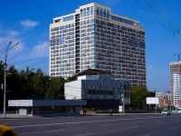 Novosibirsk, st Kirov, house 32. Apartment house