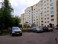 Novosibirsk, Lenin st, house 28. Apartment house