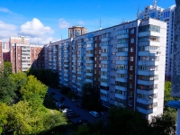 Novosibirsk, st Deputatskaya, house 60. Apartment house