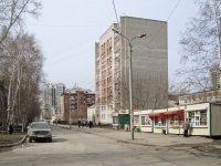Новосибирск, улица Нижегородская, дом 17. многоквартирный дом
