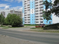 Novosibirsk, Esenin st, house 31/1. Apartment house