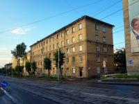 Новосибирск, улица Серебренниковская, дом 11. многоквартирный дом