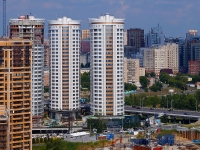 Novosibirsk, Sibrevkoma st, house 9. Apartment house