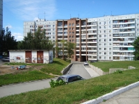 Новосибирск, улица Курчатова, дом 37. многоквартирный дом