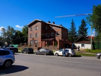 Novosibirsk, Chaplygin st, house 121. Private house
