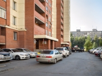 Новосибирск, улица Адриена Лежена, дом 23. многоквартирный дом