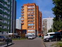 Новосибирск, улица Сакко и Ванцетти, дом 40. многоквартирный дом