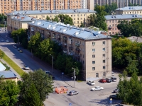 Новосибирск, улица Сакко и Ванцетти, дом 52. многоквартирный дом