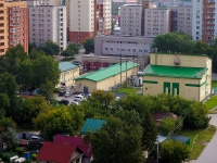 Новосибирск, улица Чехова, дом 92. офисное здание