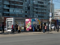 Omsk, Kirov st, 房屋 киоск20. 商店