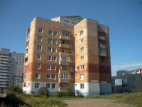 Omsk, Kirov st, house 28. Apartment house