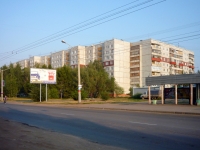 Omsk, Yaroslav Gashek st, 房屋 1. 公寓楼