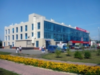 Omsk, Yaroslav Gashek st, 房屋 5. 商店