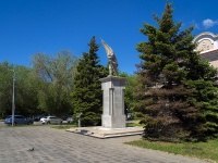 Orenburg, monument революционерам 1917 годаParkoviy avenue, monument революционерам 1917 года